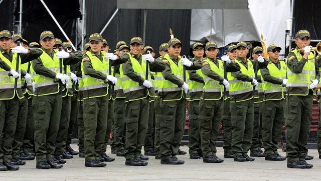 Jóvenes policías bachilleres - Foto: Prensa Alcaldía Mayor de Bogotá - Diego Bauman
