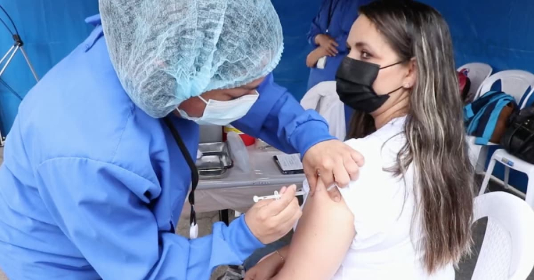 Vacunación contra el COVID-19 sigue siendo prioridad en Bogotá 