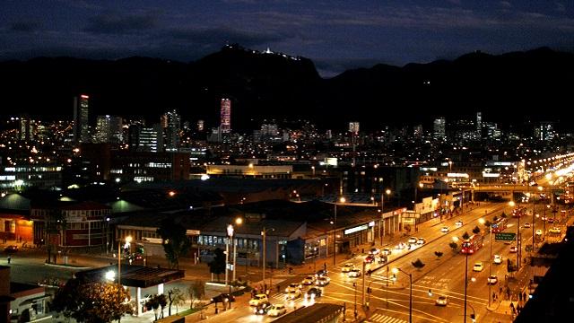 Bogotá nocturna - Foto: Alcaldía Mayor de Bogotá