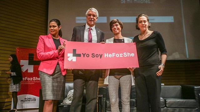Pacto He for She - Foto: Prensa Alcaldía Mayor / Camilo Monsalve