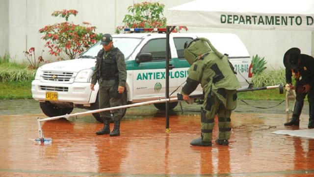Policía desactiva artefacto - FOTO: Prensa PONAL