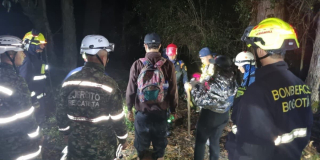 Autoridades ubican a 3 personas extraviadas en el cerro de Monserrate