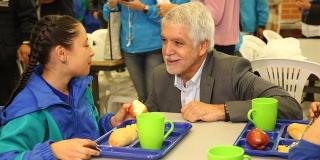 Programa de Alimentación Escolar en Bogotá - Foto: Comunicaciones Alcaldía Bogotá / Diego Bauman 