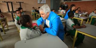 Entrega colegios reconstruidos en Bogotá - Foto: Comunicaciones Alcaldía Bogotá / Diego Bauman
