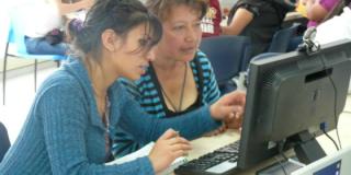 Mujeres se capacitan en TIC - FOTO: Alta Consejería de TIC