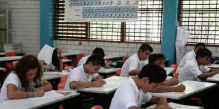 Estudiantes en un salón de clases - Foto: Alcaldía Local de Usaquén