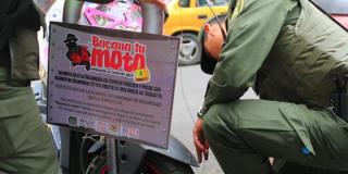 Campaña 'Bacana tu moto' - Foto: Alcaldía Local de Antonio Nariño