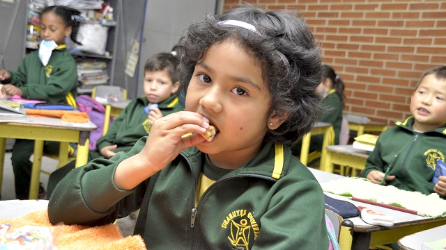 Refrigerios escolares en Bogotá - Foto: Prensa Secretaría de Educación 