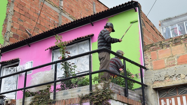 Embellecimiento de fachadas en Bogotá - Foto: Prensa Secretaría de Hábitat