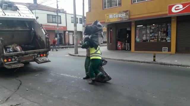 Normalización de recolección de basuras en Bogotá - Foto: Alcaldía de Bogotá