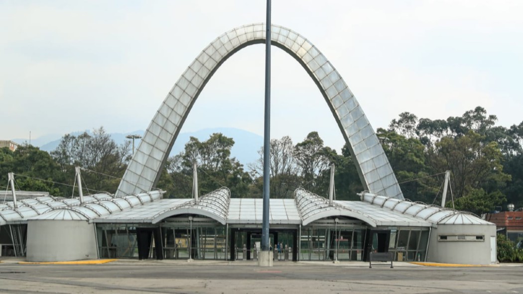 Fotografía de la entrada principal de Corferias