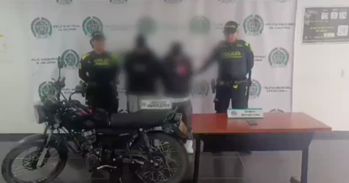 Video: Seguridad en Bogotá dos capturados luego de hurtar celulares en moto