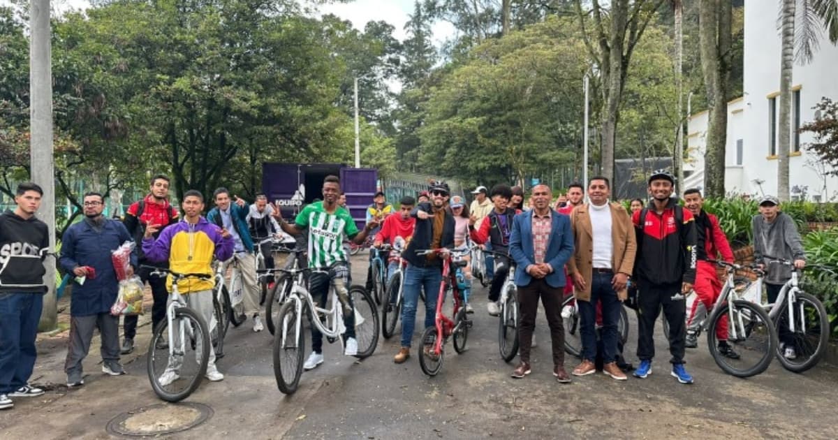 Un nuevo recorrido de la Bicicaravana de la Alegría del IDIPRON Bogotá