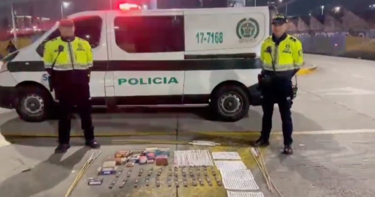 Seguridad en Bogotá incautados 10 kilos de pólvora en TransMilenio