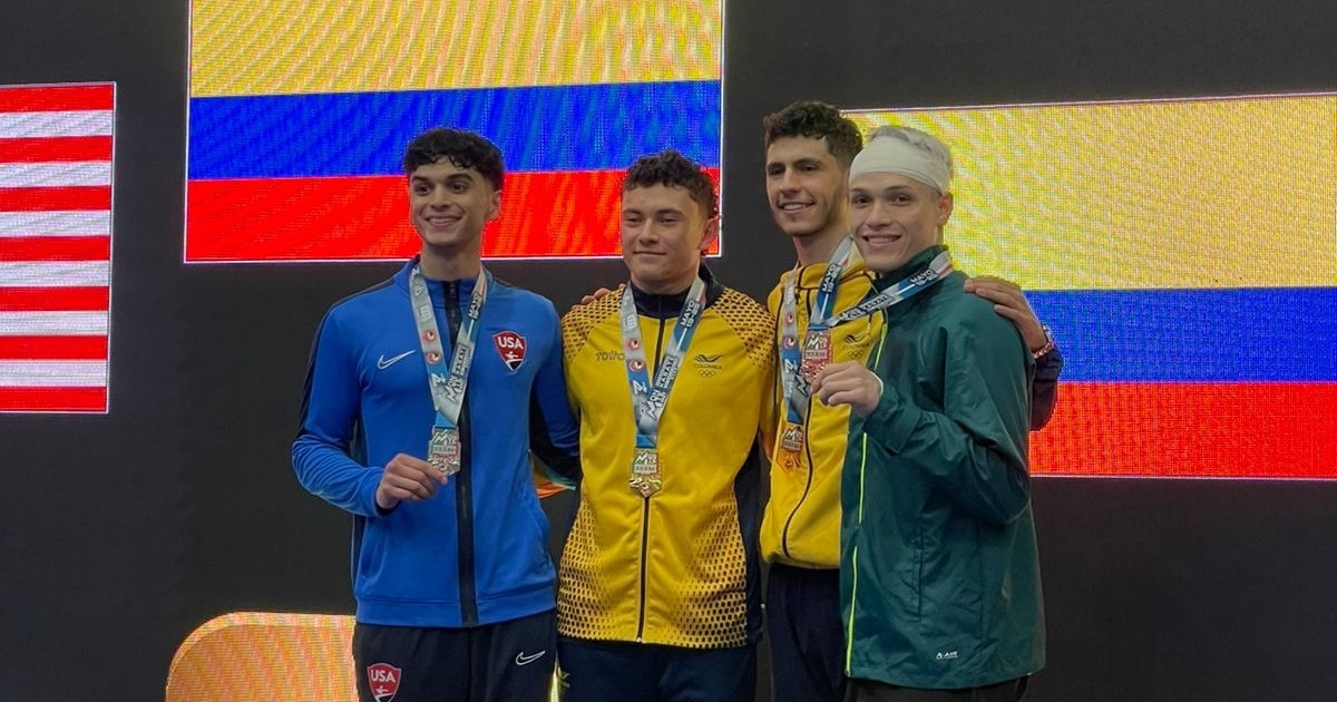 Andrés Guecha del Equipo Bogotá gana medalla de oro en karate México