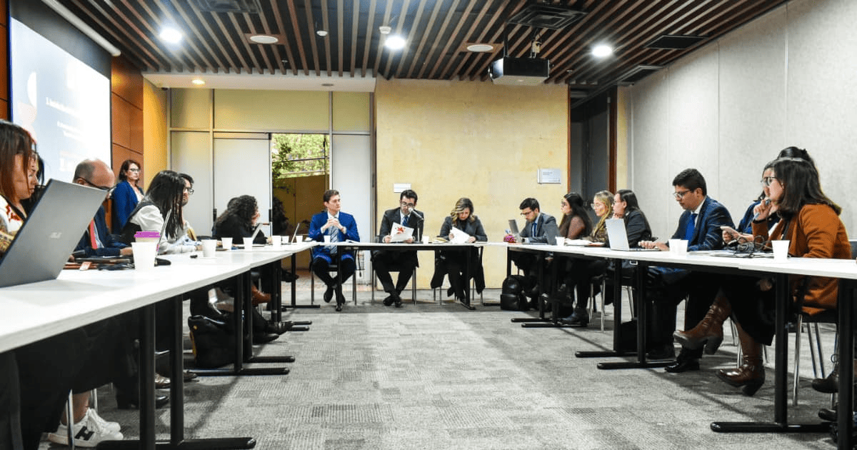 Normativa y resolución de conflictos temas Comité Jurídico Distrital