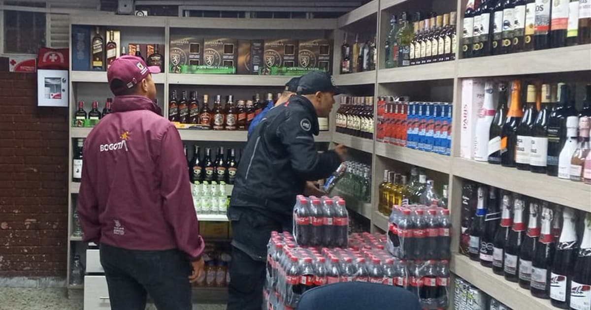 Hallado licor de contrabando y cervezas vencidas en megatoma en Bogotá
