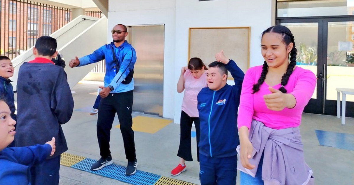 En Bogotá se realizan talleres con niños y niñas con discapacidad