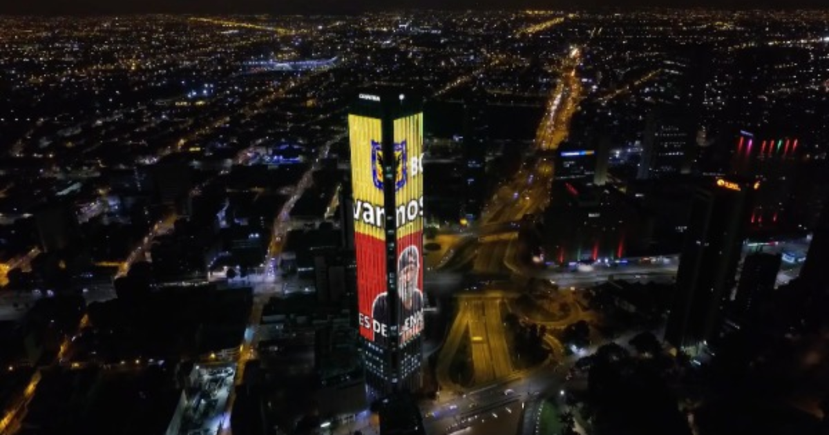 Torre Colpatria rindió homenaje a las personas mayores en Bogotá 