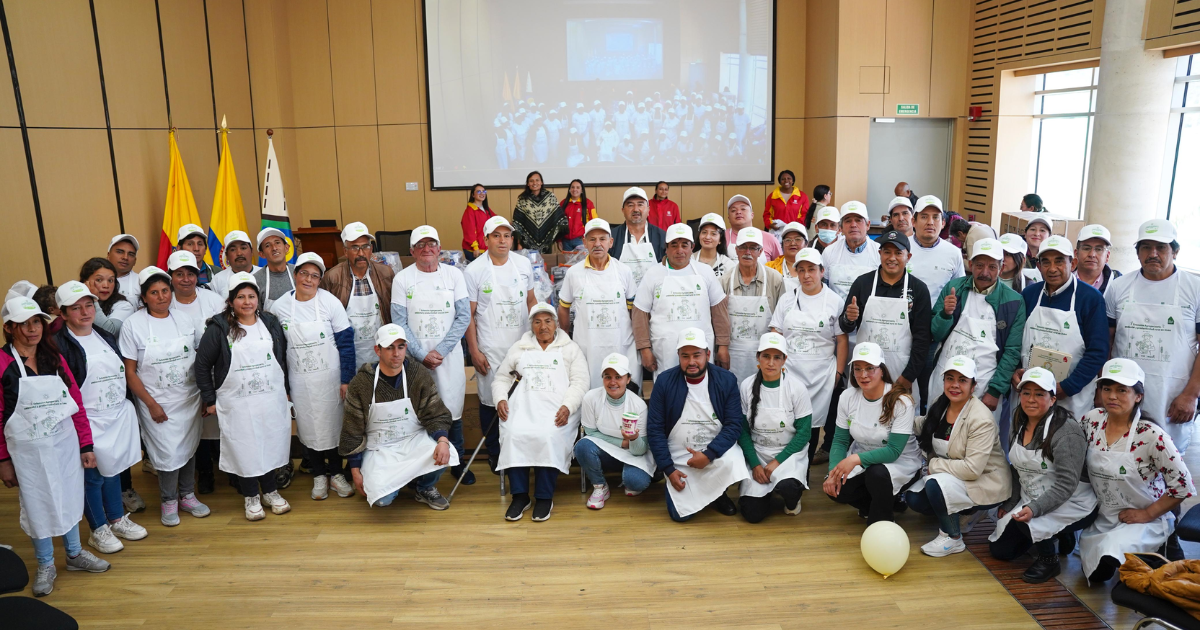 En Bogotá entregaron insumos y apoyos económicos a familias campesinas