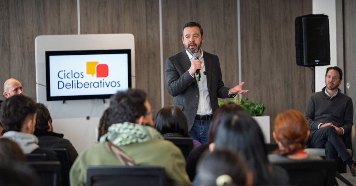 Ciclos Deliberativos en Bogotá para debatir sobre residuos y limpieza