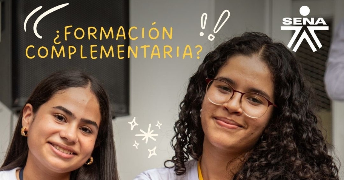 Foto de dos estudiantes del SENA.