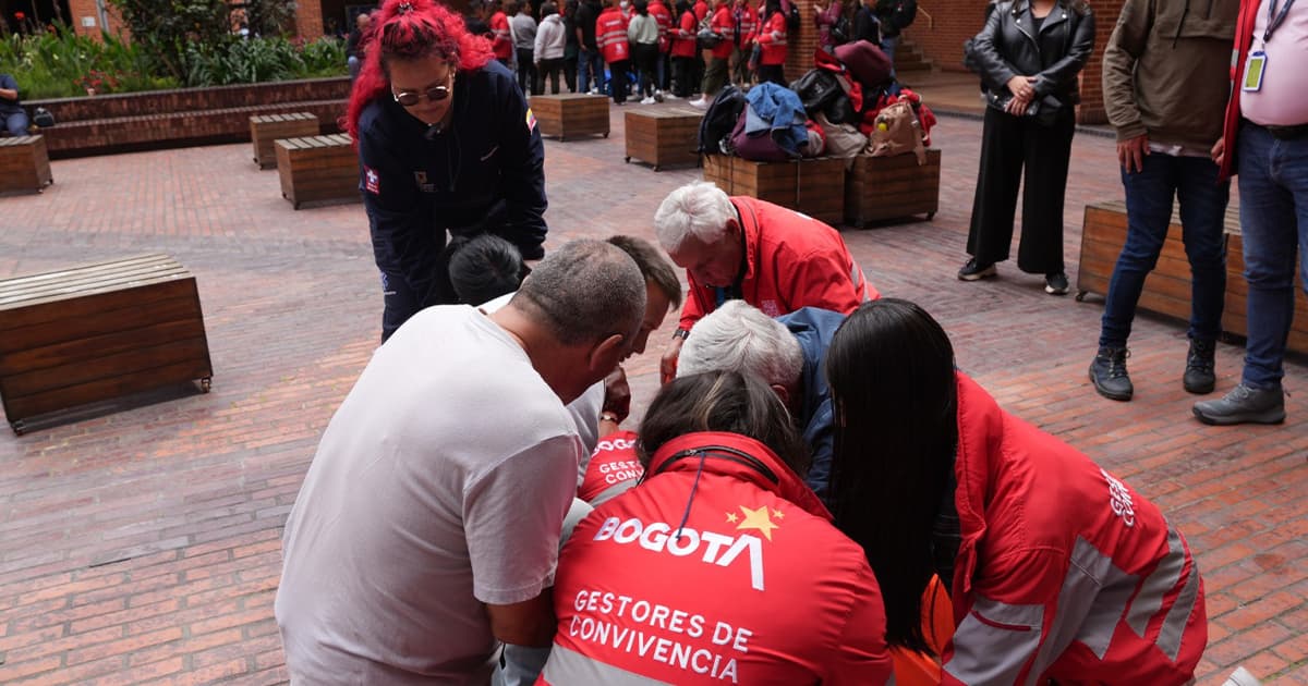 Gestores de Convivencia se capacitan en atención a emergencias y desastres en Bogotá 