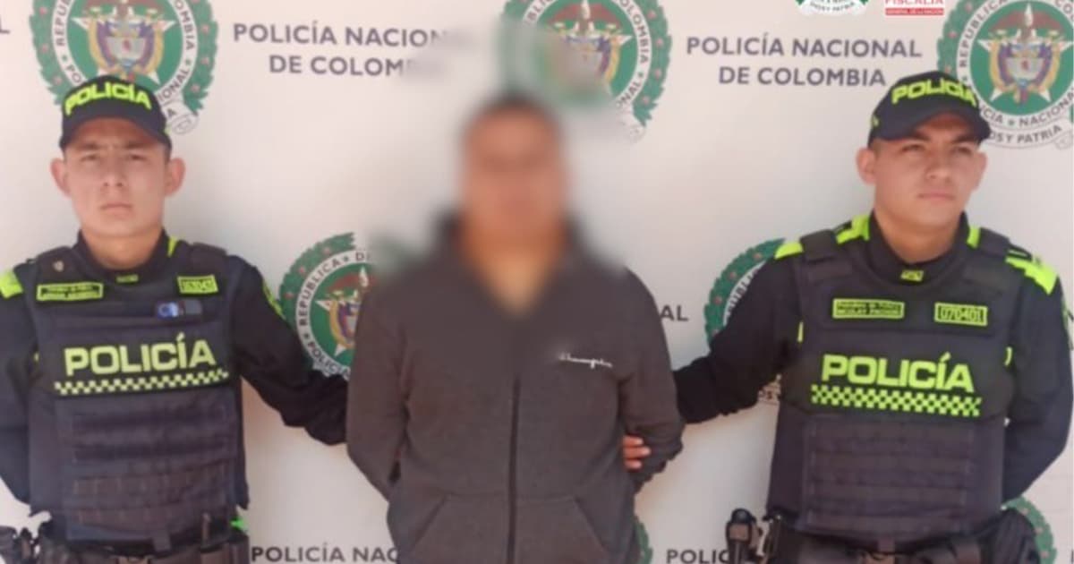 Foto de la captura del hombre que abusó de su hijastra en Bogotá