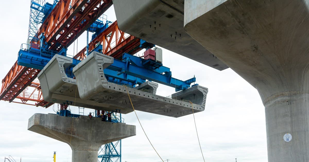 Foto de un frente de obra del Metro de Bogotá 