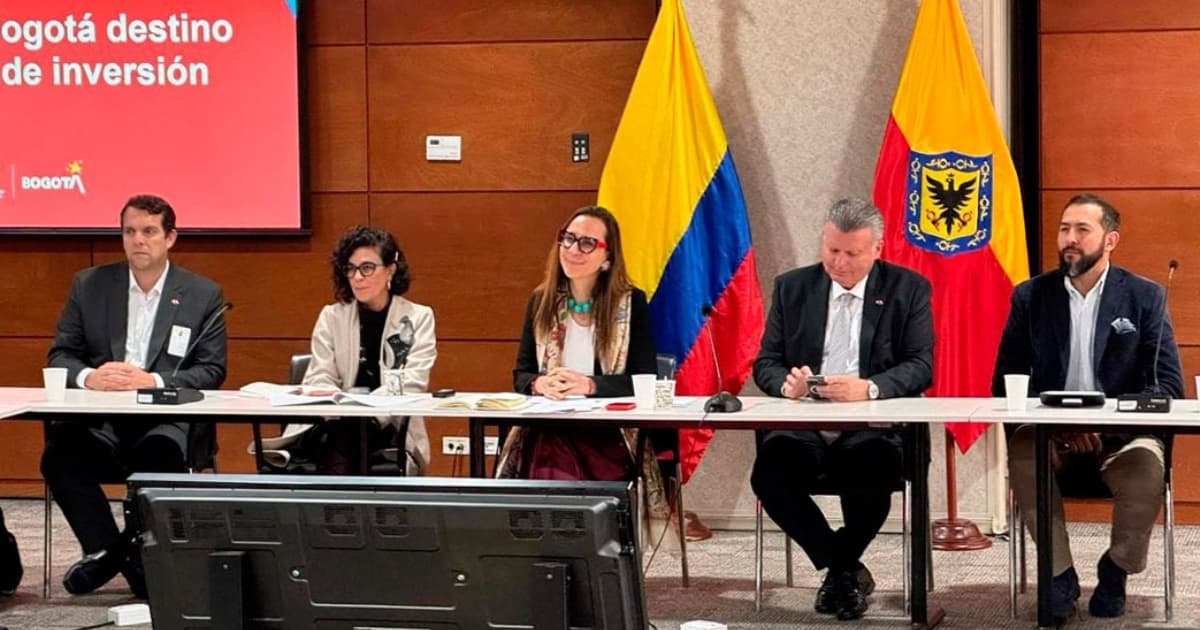 Foto del encuentro entre Bogotá y empresas suizas para impulsar el desarrollo de infraestructuras sostenibles.