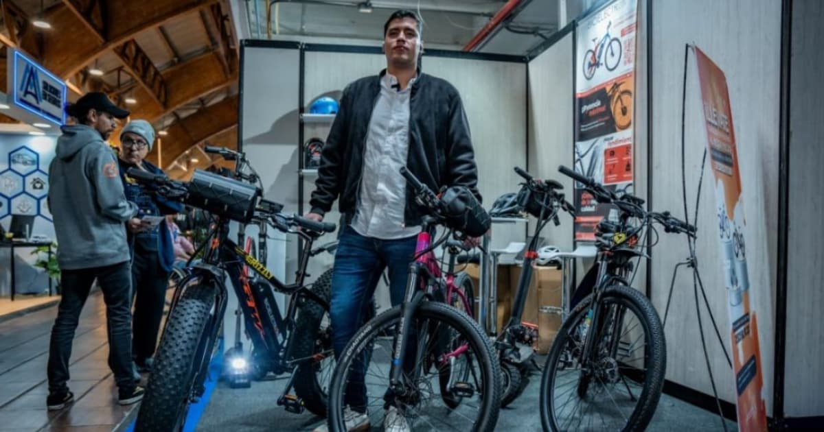 Foto de la participación de una de las empresas de Bogotá Corazón Productivo en Salón del Automóvil 2025 en Corferias.