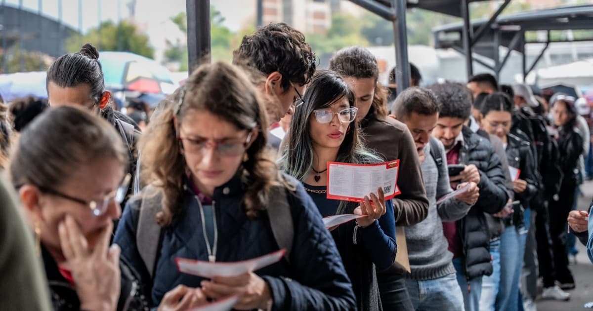 Trabajo Bogotá 100 vacantes para tiendas D1 miércoles 5 noviembre de 2025