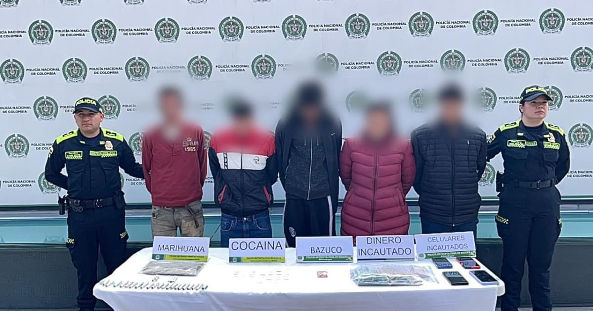 En la foto los capturados de este grupo delincuencial dedicado al tráfico de estupefacientes en Bogotá