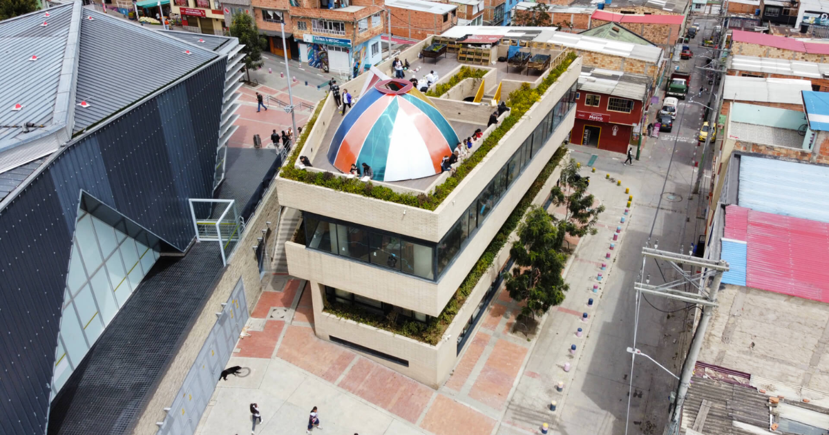 Imagen de la panorámica del edificio del Museo de la Ciudad Autoconstruida