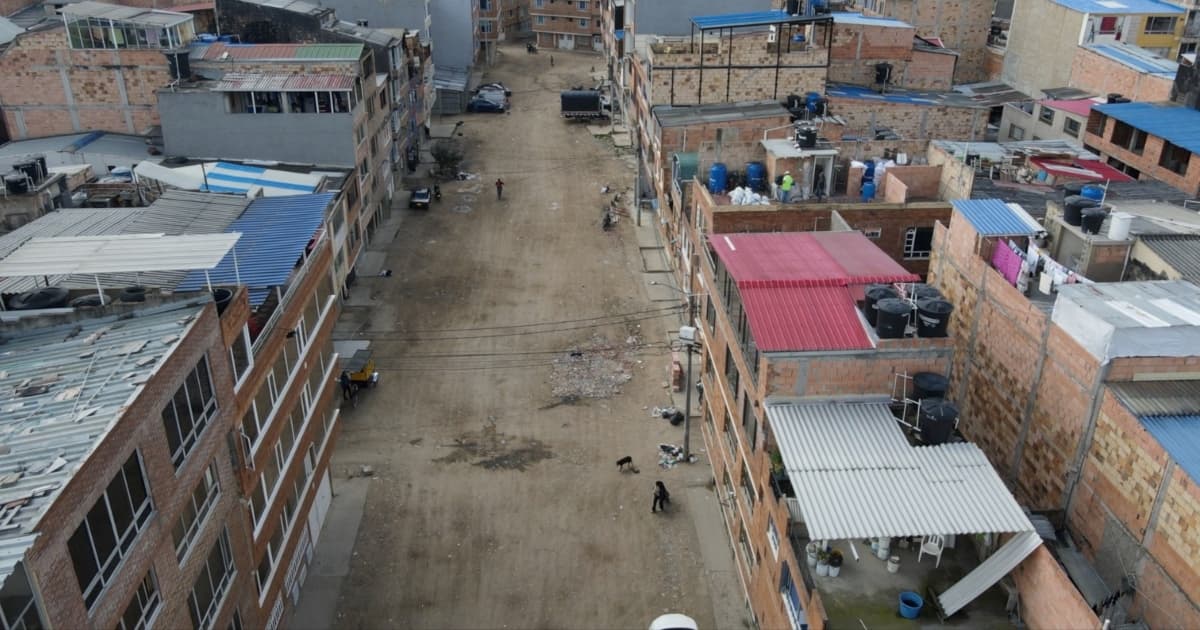 Foto de una de las vías del barrio Unir II de Engativá