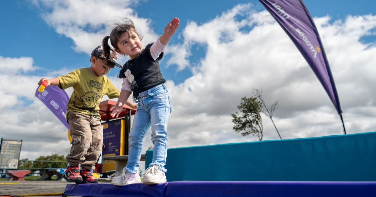 Imagen de niños jugando en el Festival de Primera Infancia.