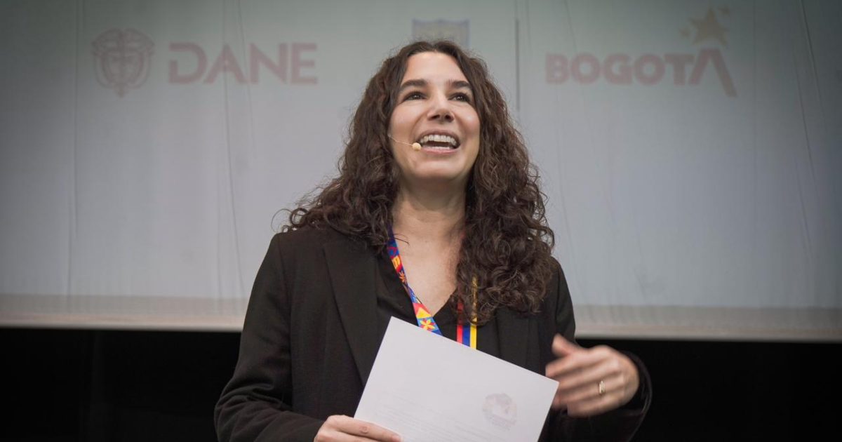 Imagen de la secretaria de Planeación en el Foro Nacional de Datos y Estadísticas