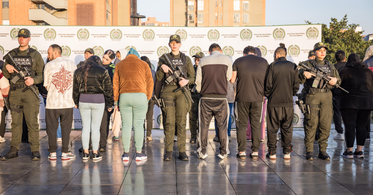 Imagen de las personas capturadas por el GAULA.