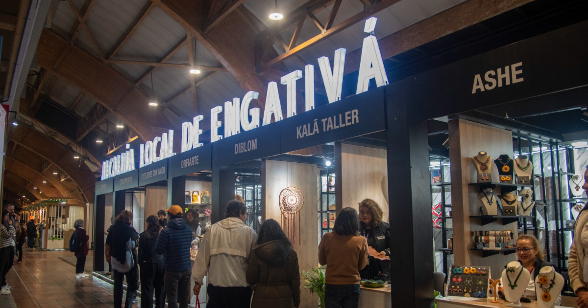 Imagen del stand de la Alcaldía Local de Engativá en Expoartesanías
