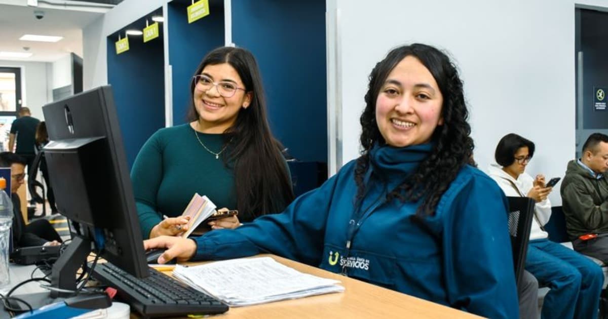 Foto de trabajadora de la Ventanilla Única de Servicios