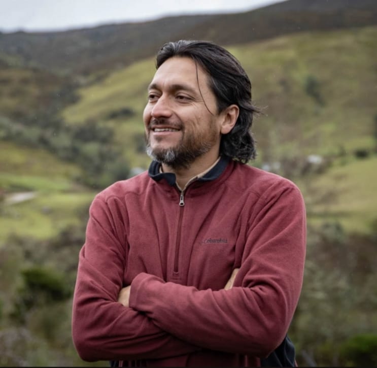 persona con sombrero