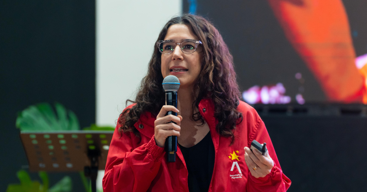 Imagen de la secretaria de Planeación en la rendición de cuentas