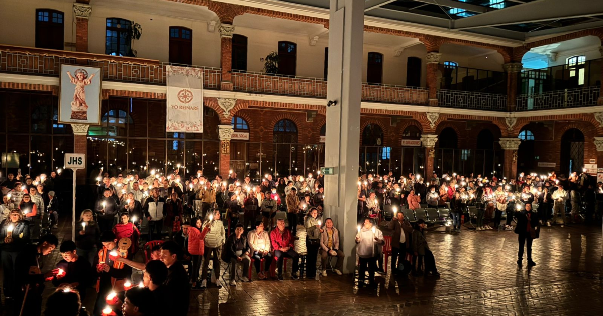 Imagen de los feligreses en la Iglesia del 20 de Julio
