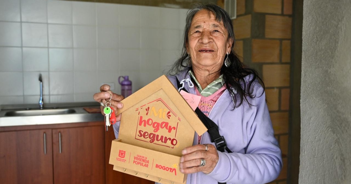 Foto de una mujer sonriendo