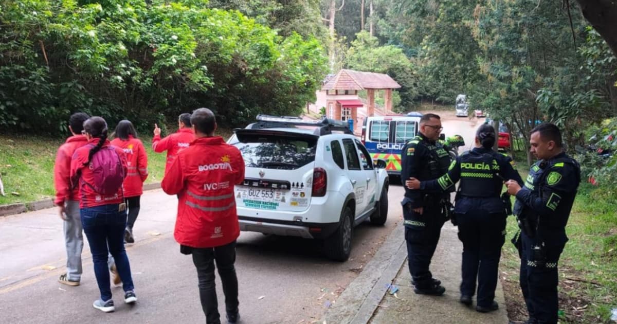Foto del operativo de las autoridades en el lugar en el que se pretendía realizar la fiesta techno ilegal en Cerros Orientales de Bogotá