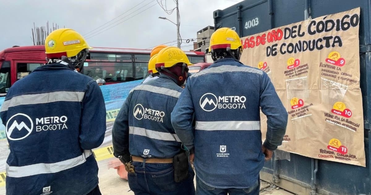 Foto de trabajadores en uno de los frentes de obra de la Línea 1 del Metro de Bogotá.