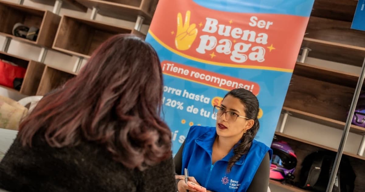 Foto de una de las ferias del programa Buena Paga en Bogotá con incentivos para comerciantes.