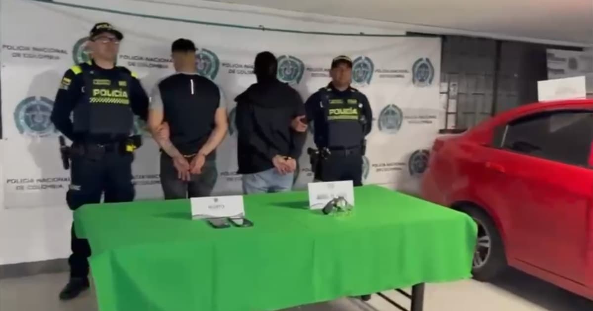 Dos capturados por hurto de carro de plataforma digital