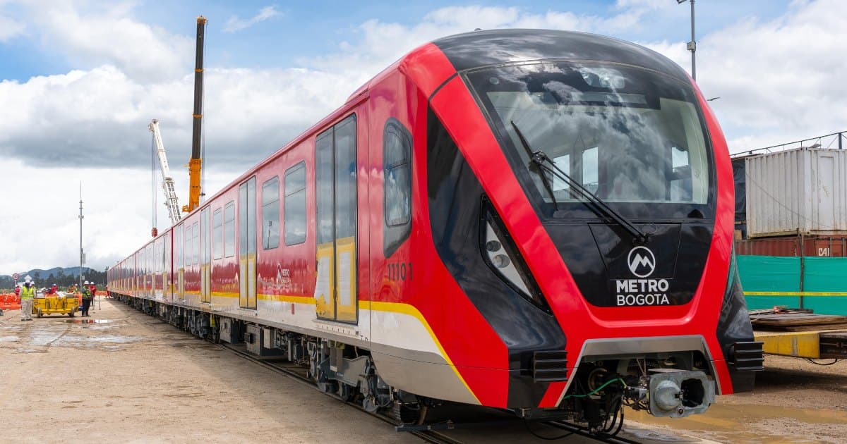 Foto de un tren del Metro 