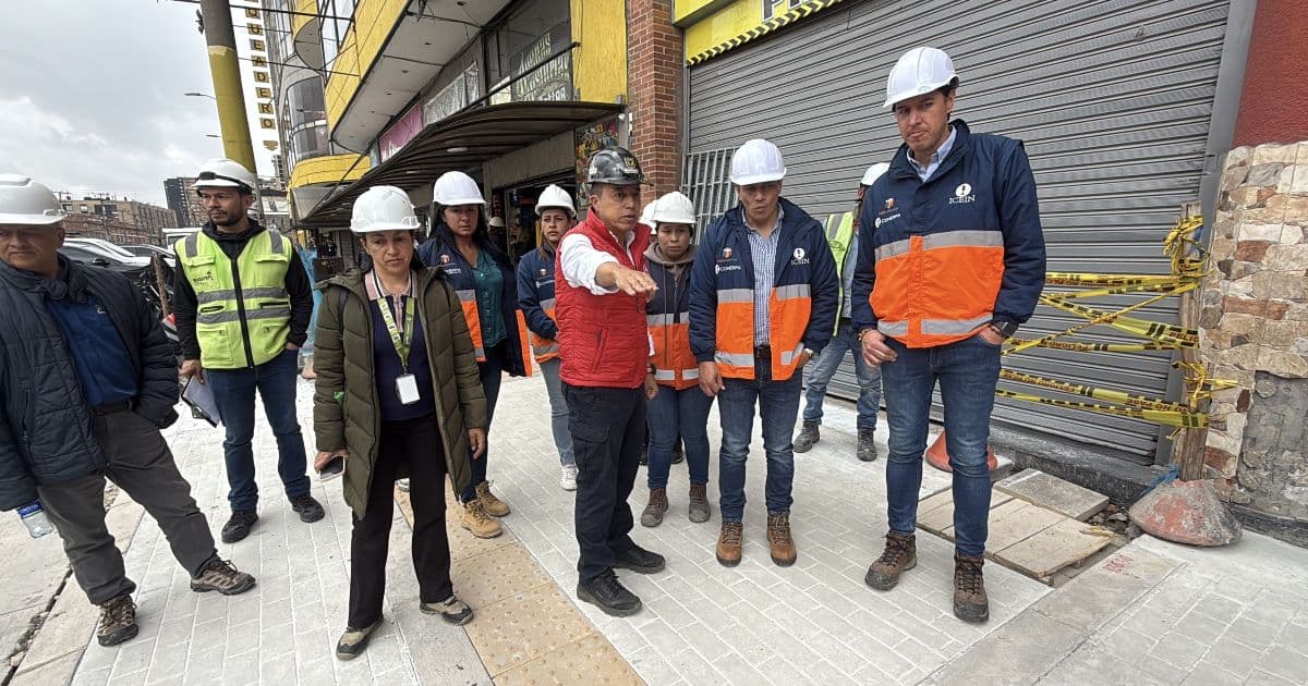 Foto de una visita a una obra